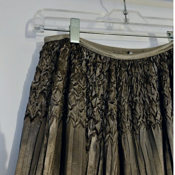 Komarov Designer Gold Two Piece Blouse and Pants Set, LARGE - Picture 4 of 4